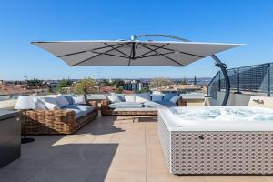 Neue Penthouse Wohnung mit Whirlpool und Garage, Sirmione