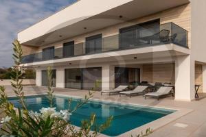 Beautiful Home In Guest house, Vir