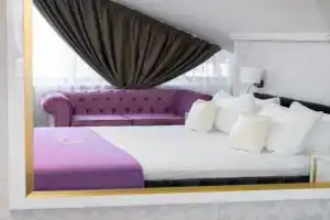 Queen Hotel, Novi Sad