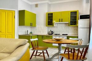 Great One Bed near Khreschatyk Apartments, Kiev