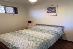2x1 granny flat close to Airport Guest house, Perth