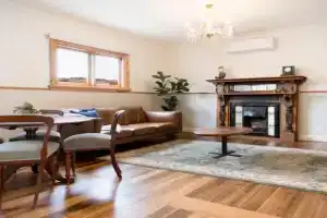 2 Houses, 1 Booking, Great Location, Launceston
