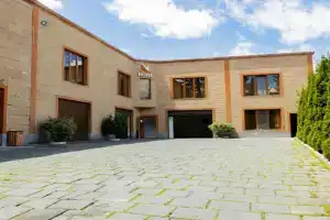 Nairi Hotel, Vanadzor