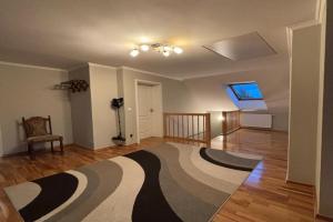 Moderne 4-Zimmer Wohnung mit Balkon Apartments, Dresden