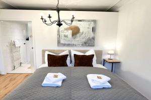 BELLA - Business&Family Ap 2, 100m zum Konzerteingang Schloß, Parkplatz, Smart TV, Netflix, Waschmaschine, 24h Checkin, 30 qm Apartments, Ludwigsburg