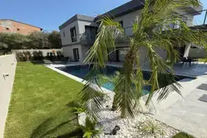 Vip lüks Odalar banyo ve klimalı Villa, Cesme