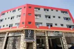 Hotel Boneville Santo Amaro - 850 m do Metrô Largo Treze - Promoção Ano Novo Com 60 OFF, Sao Paulo