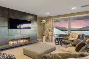 Lakes Edge Villa, Queenstown