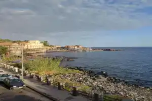 Al borgo di capomulini Apartments, Acireale