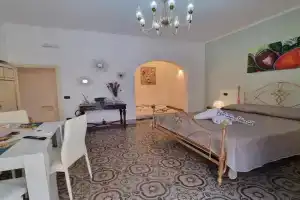 Donna Emma by Holiday World Apartments, Carini