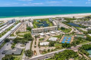 Gulf and Bay Club- C105 Apartments, Siesta Key