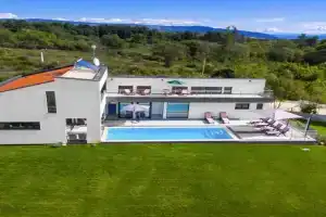 4 Bedrooms villa in, Krnica