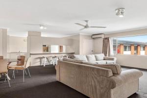 Budget Friendly & Unrenovated Beachside Family with Balcony & Resort Perks Sandcastles 234, Coffs Harbour
