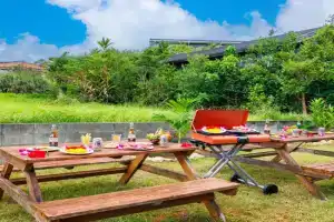 BBQ-friendly detached house with garden 10-minute drive to the beach Quiet hideaway in, Nakijin