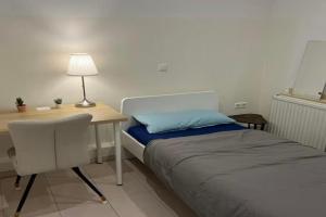 Simple Room close to city center, Stuttgart