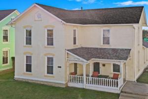 Big Yellow Guest house, Indianapolis