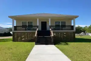 Brand New Home with Beach Views! Fully furnished 3 bedroom home in, Gulfport