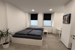 Schönes Zimmer-1-Mitte Guest house, Stuttgart