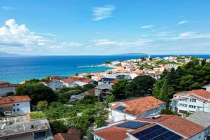 Fly Up Mediterranean Apartments, Podaca