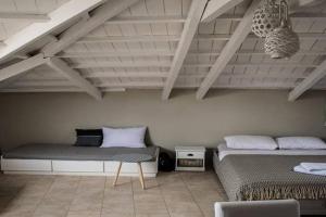 Moonstone Loft Apartments, Mytilini