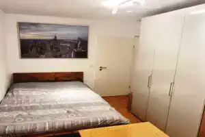 Gemütliches Zimmer mit eigenem Bad nahe Pfanzeltplatz Guest house, Munchen