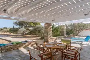 Horizon House in Paros, Cyclades, Drios