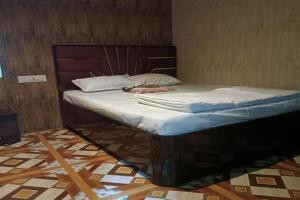 Hotel Bhagirath, Mumbai