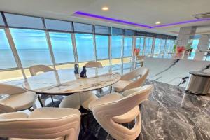 Musselana Beachfront Luxury Suite Apartments, Jomtien Beach