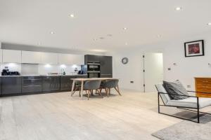 Tailored Stays - Central Station Apartments, Cambridge