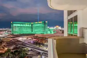 MGM Signature-14-602 1Br 2Ba Balcony Suite Guest house, Las Vegas