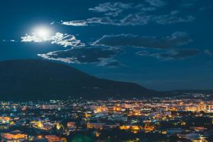 Apartment Sea & Mountain, Bar