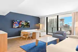 Gale Hotel Stay - Modern Condo Near the Bay, Miami