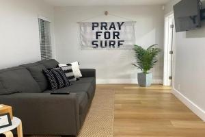 Entire Complex Steps To The Sand Sleeps 20 Villa, Huntington Beach