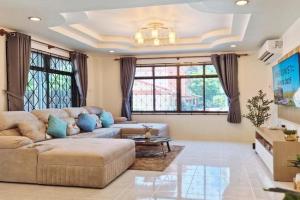 4 bedroom Lucky House, Patong