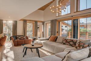 Chalet Diard, Detached Chalet, Alpes Agency, Sleeps 6 to 8, Chamonix