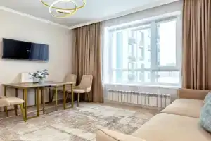Uyutnaya evrodvushka vozle Han Shatyra Apartments, Astana