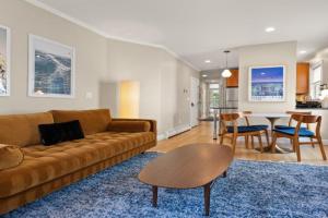 Cozy Apt near MIT & Harvard Apartments, Boston