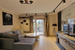 Nizami Central Apartments by Bakhtiyar, Baku