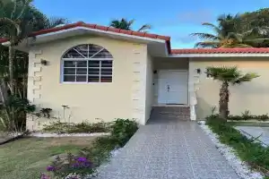 Villa 156, 3 bedrooms and 3 bathrooms with private pool, Sosua