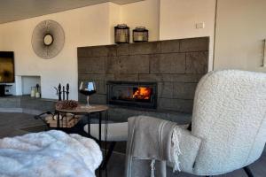 Panorama-Suite mit Kamin & Balkon, Ruhe, Weitblick & Natur im Schwarzwald Apartments, Baiersbronn