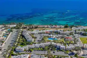 Coral Bay Star - Direct sea location Apartments, Coral Bay