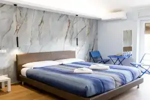 Casa twins, Lido Di Ostia