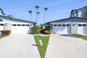 Charming lakefront condo on - GBB 1291 Guest house, Siesta Key