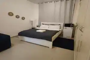 Room with Private Bathroom, Abu Dhabi City