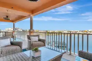 Waterfront 3B Balcony Hot Tub & Pool near Beach Guest house, Clearwater Beach
