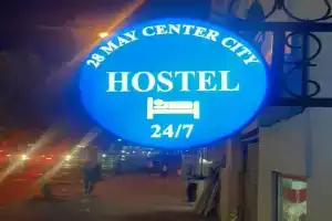 28 may Centr City Hostel, Baku