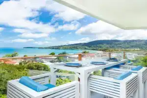 Modern condo with full sea view, 4 min walk to Kamala beach Guest house, Bang Tao