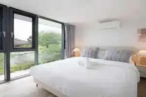 Spacious 4BR Family Home Near Garden City Guest house, Brisbane