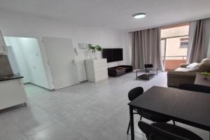 Beach Home - Las Canteras Apartments, Las Palmas de Gran Canaria