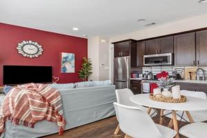 Poetic 1BD Ground Lvl Apartments, Fort Worth